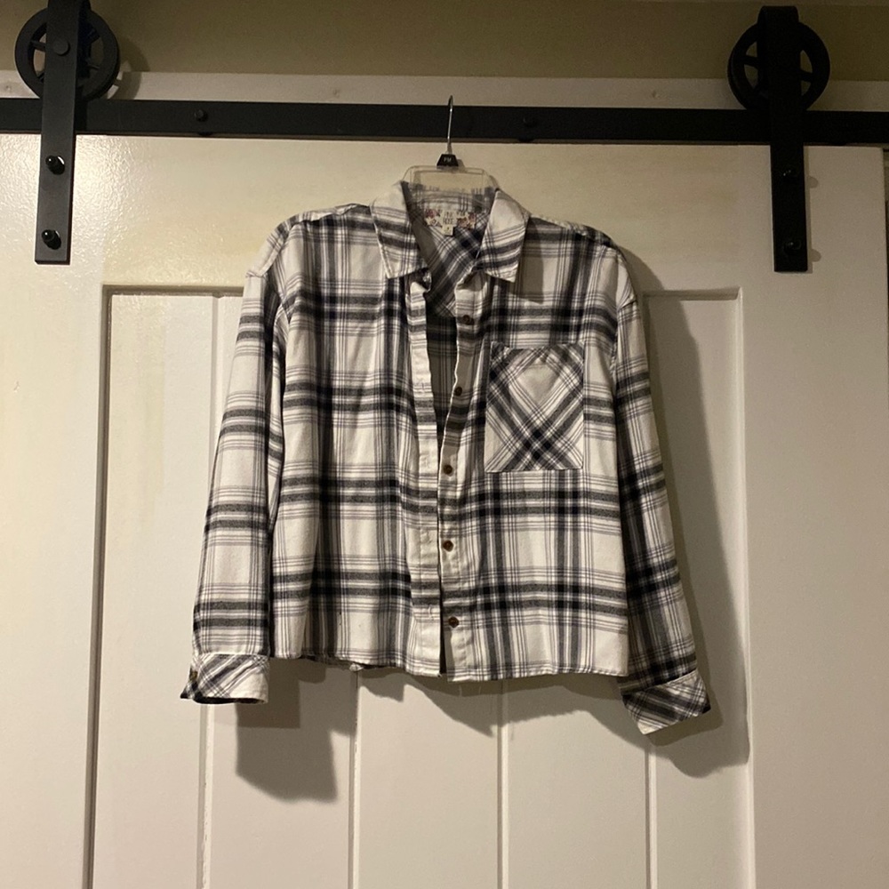 White and gray plaid flannel size small